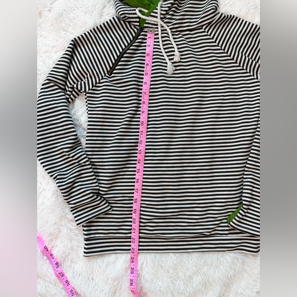 Double Hooded Striped Hoodie  NWOT Sz Small - Picture 7 of 7
